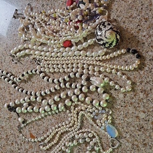 Lot of 16 Genuine Pearl/stone Necklaces with Silver Tone Findings - Picture 16 of 17